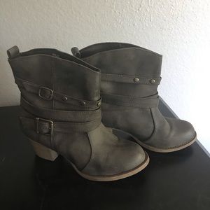 Size 6 brown booties